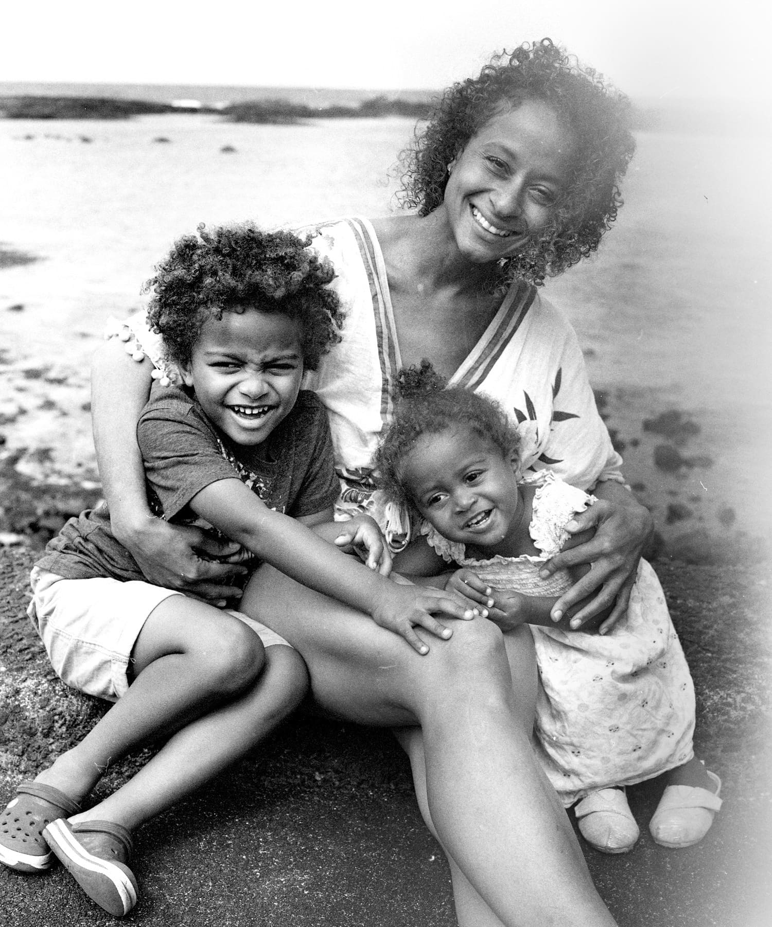 Family portraits in Hawaii by Sterling Batson, beach photographer